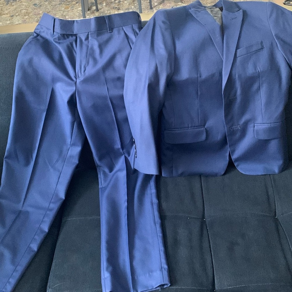 Big boys size SLIM FIT Calvin Klein suit size 10.